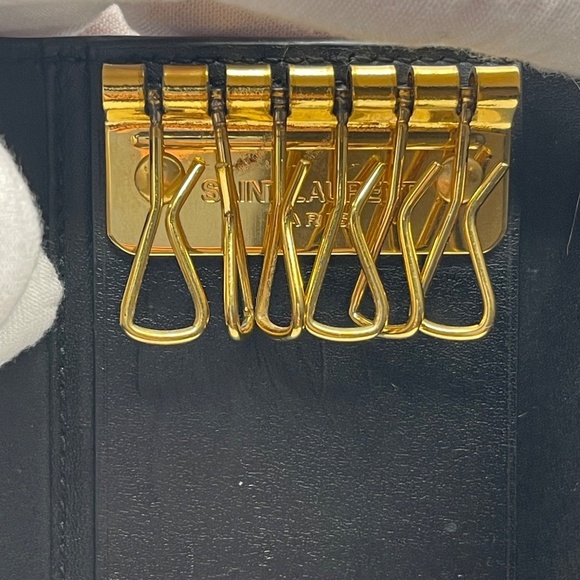 Saint Laurent 6 Row Black Leather Key Case - Preowned - Picture 15 of 15